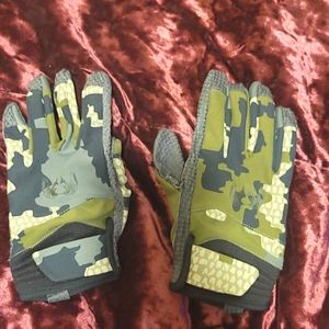 Kuiu Attack Genuine Leather Hunting Gloves